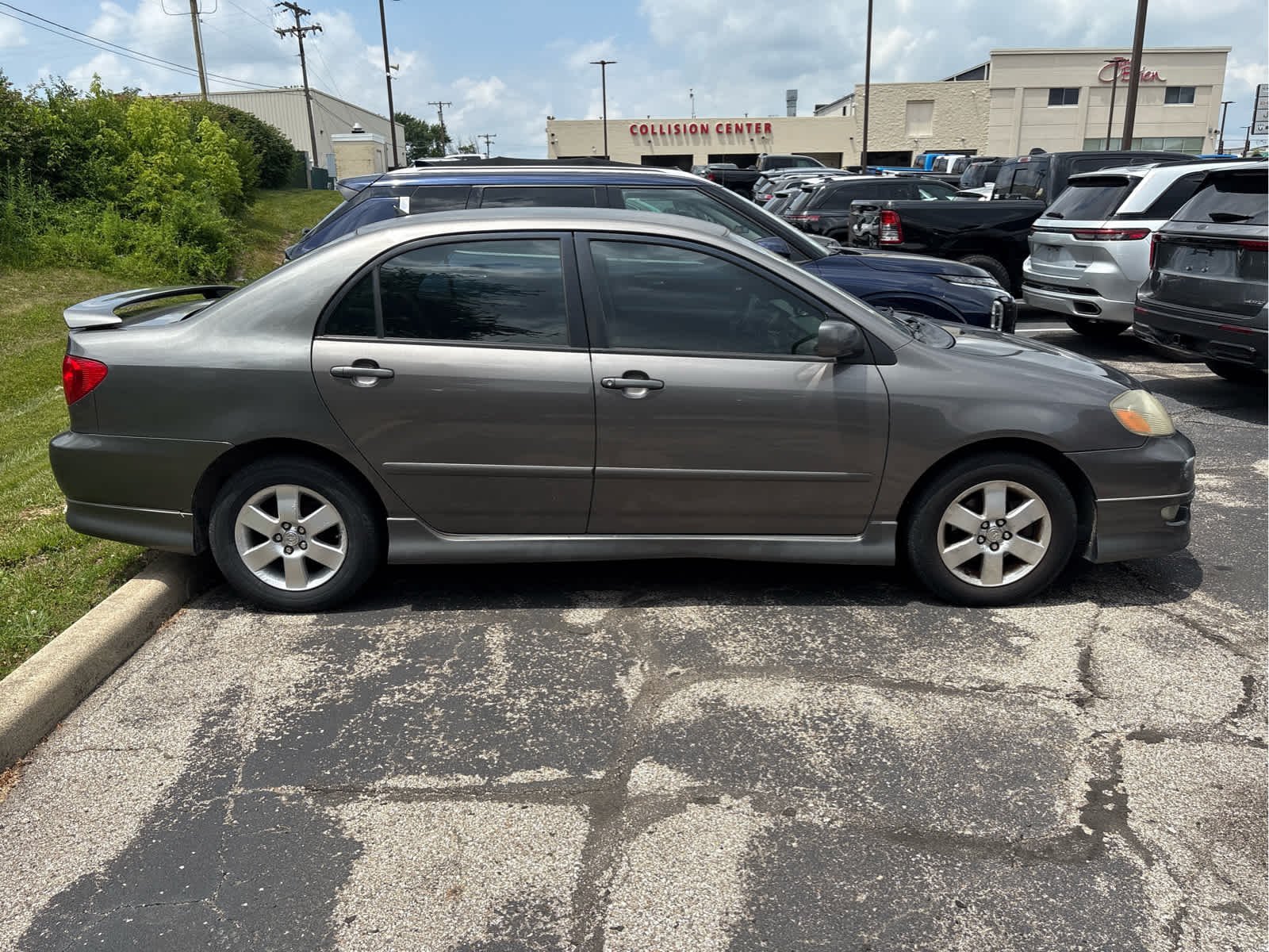 Used 2008 Phantom Gray Pearl Toyota S image 2