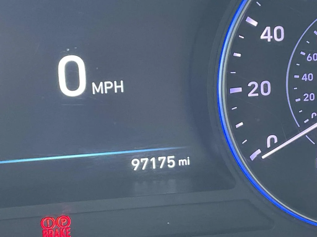 Used 2020 Gray Hyundai SEL image 29