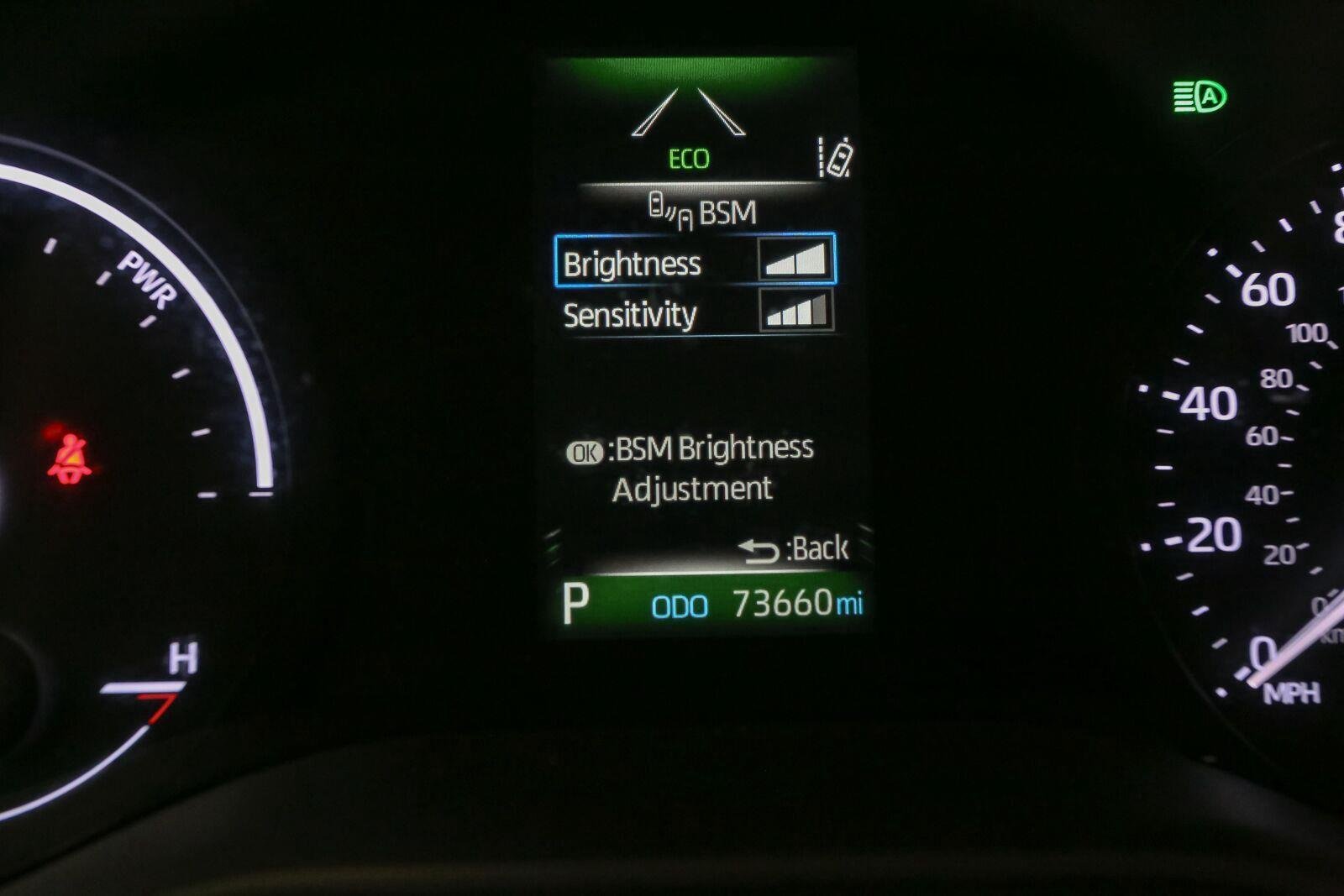 Used 2022 Midnight Black Metallic Toyota LE 8-Passenger image 35