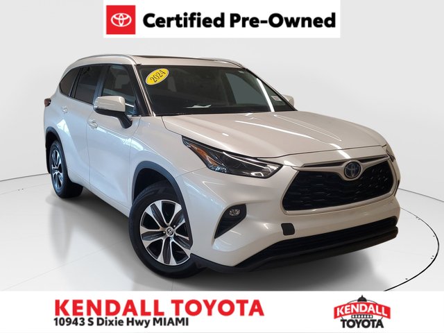 2024 Toyota Highlander Hybrid XLE