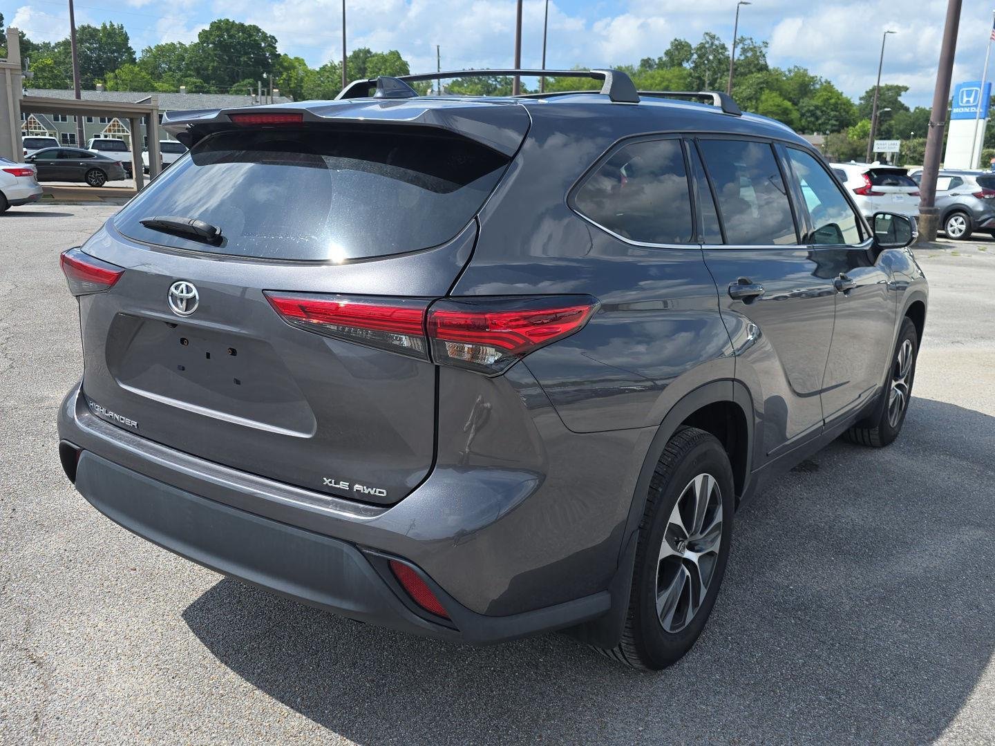 Used 2021 Magnetic Gray Metallic Toyota XLE image 3