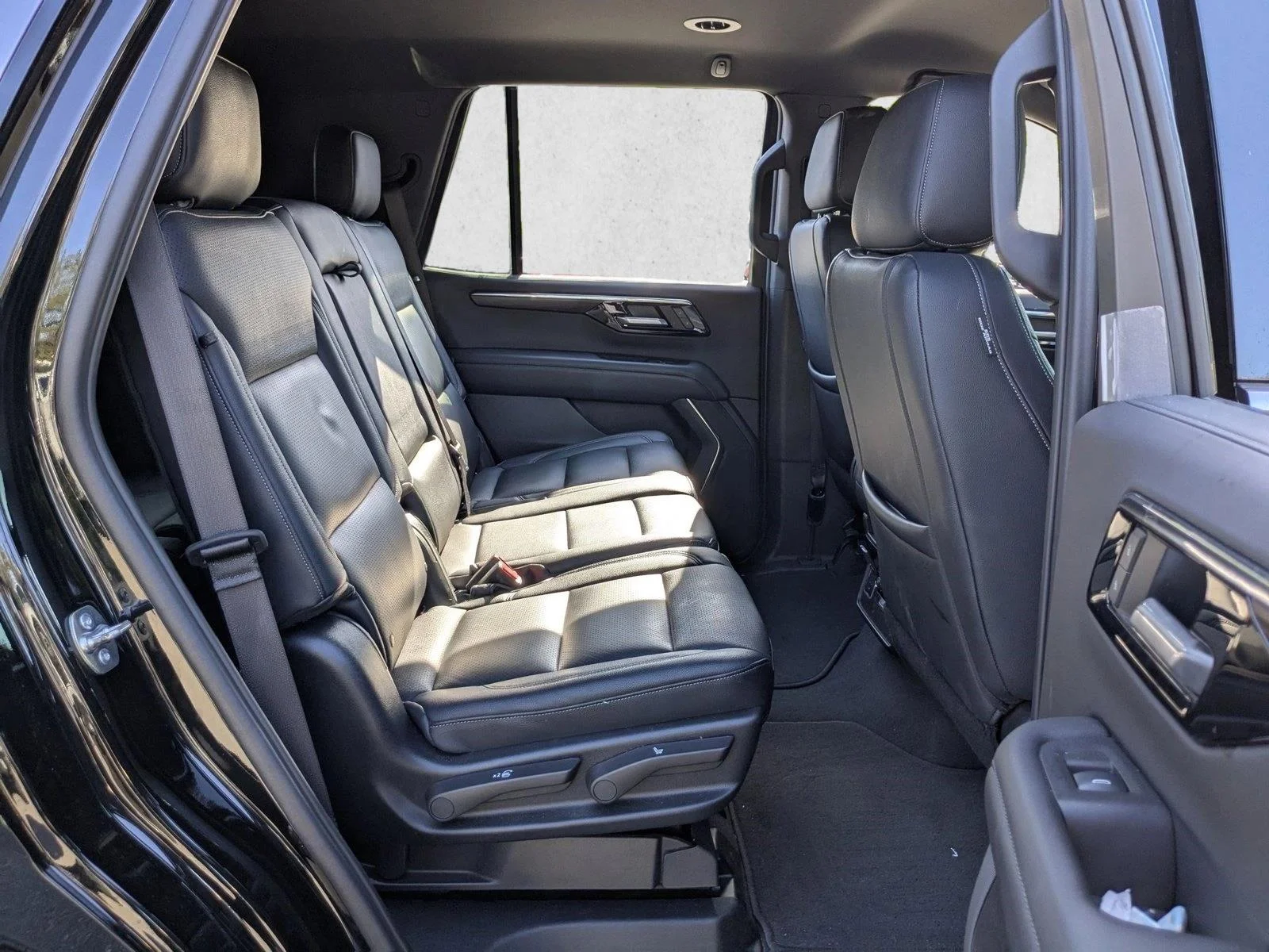 Used 2025 Black Chevrolet LS image 19