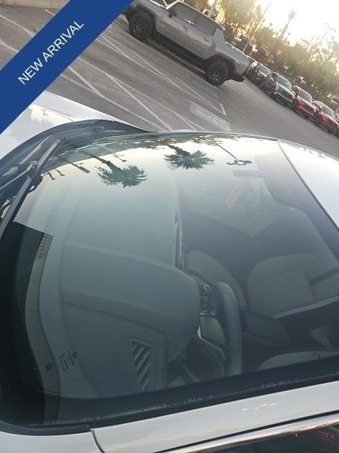 Used 2018 Taffeta White Honda LX image 20