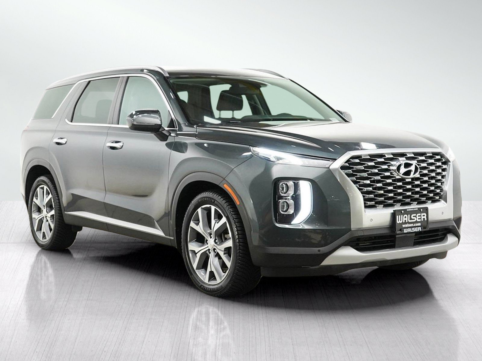 Used 2020 Rainforest Hyundai SEL AWD image 8
