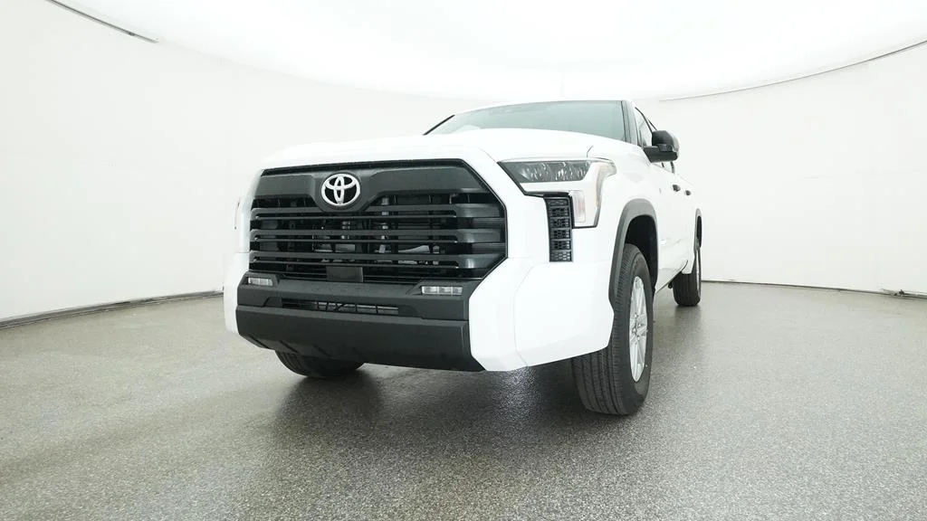 2025 Toyota Tundra SR5 - Photo 6