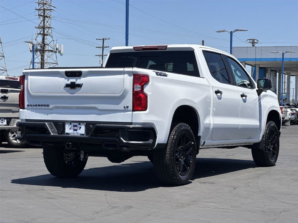 New 2026 Summit White Chevrolet LT Trail Boss image 5