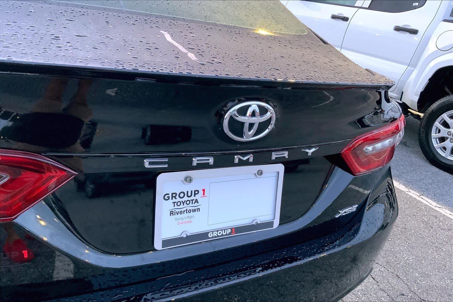 Used 2022 Midnight Black Metallic Toyota XSE image 29