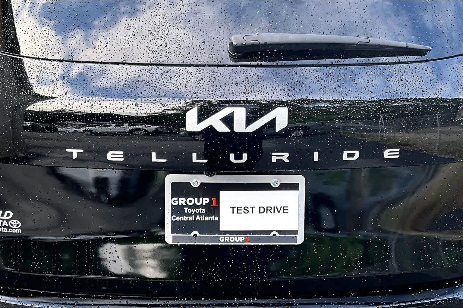 Used 2024 Ebony Black Kia SX Prestige image 10
