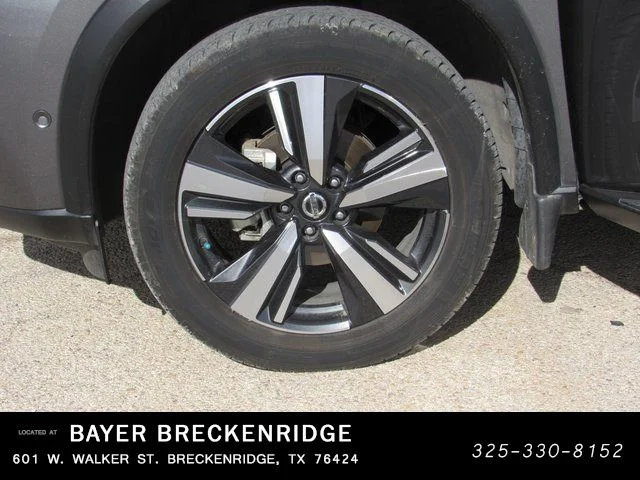 Used 2021 Gun Metallic Nissan Platinum image 40