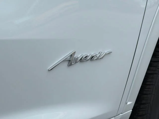 New 2026 Iridescent White Tricoat Buick Avenir image 10