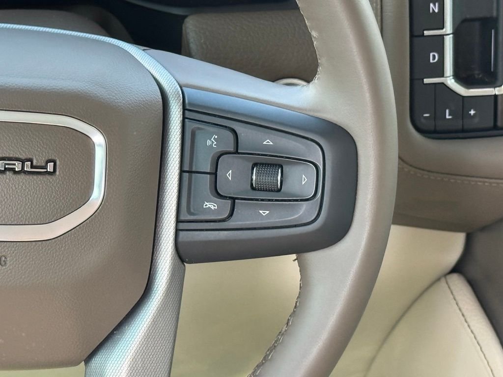 Used 2024 White GMC Denali image 29