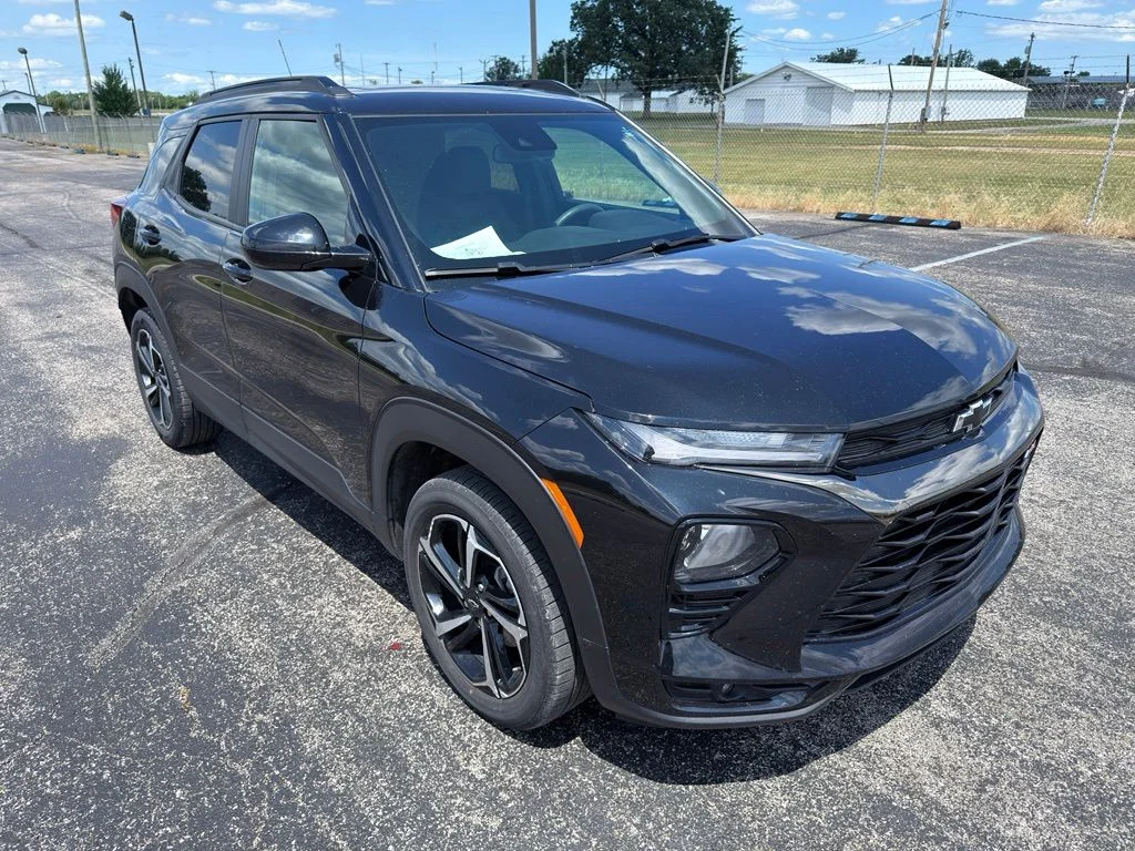 Used 2023 Black Chevrolet RS image 5