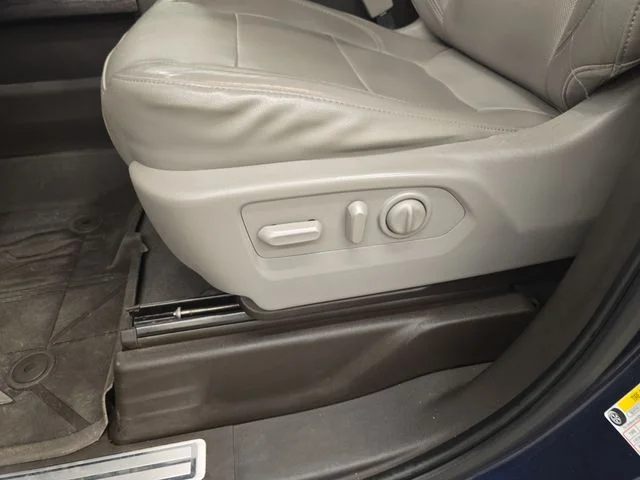 Used 2019 Northsky Blue Metallic Chevrolet LTZ image 37
