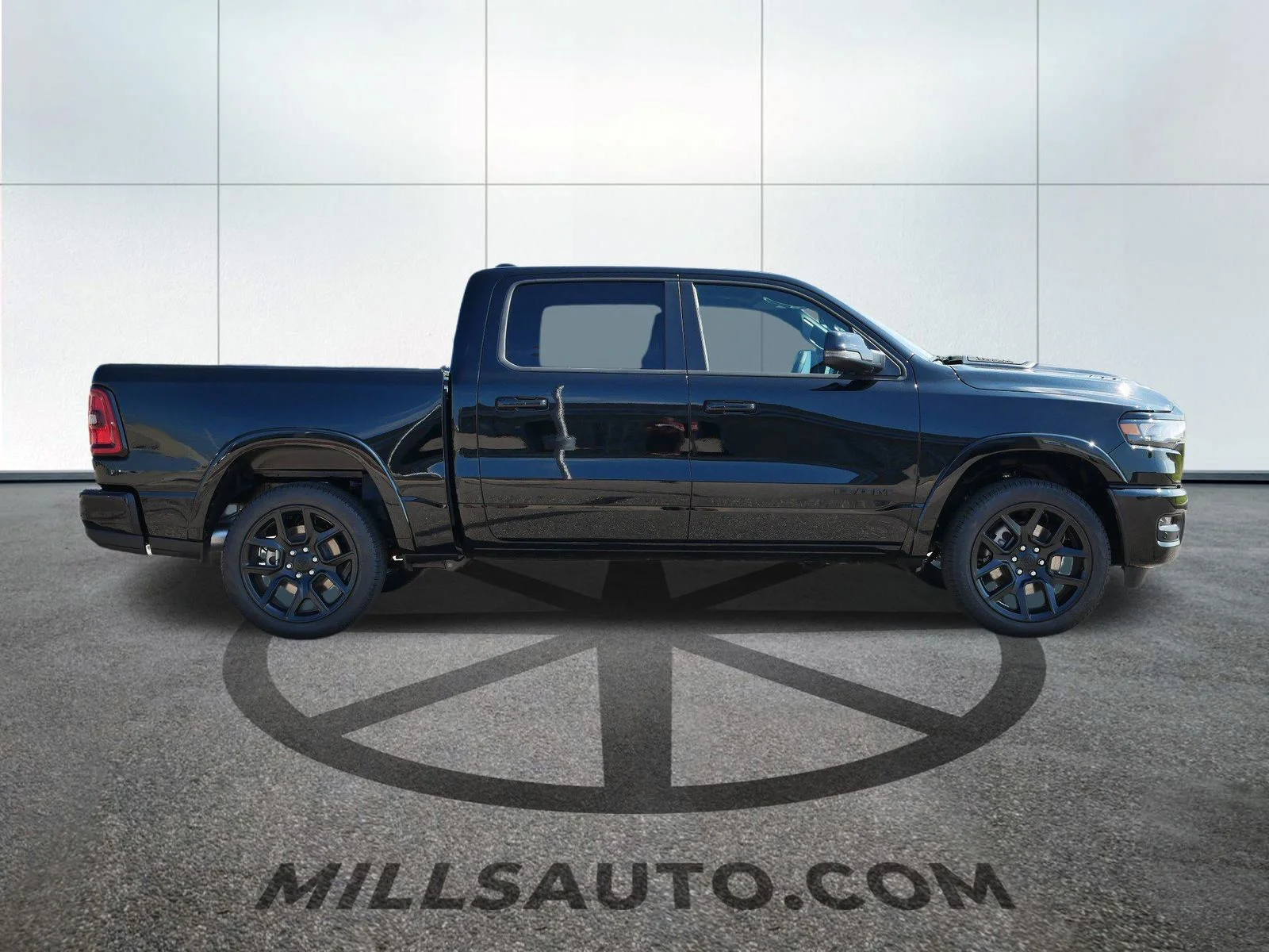 2026 RAM 1500 Laramie - Photo 6
