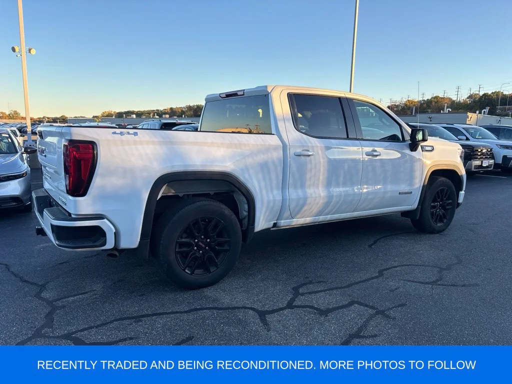 Used 2023 White GMC Elevation image 5