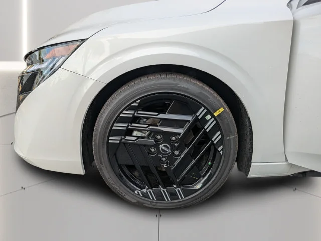 New 2027 Aspen White TriCoat / Super Black Two-tone Nissan SR image 31