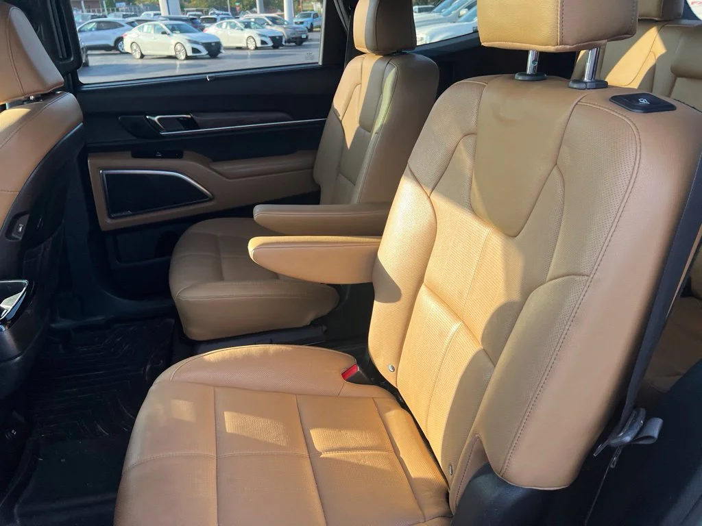 Used 2022 Ebony Black Kia SX image 10