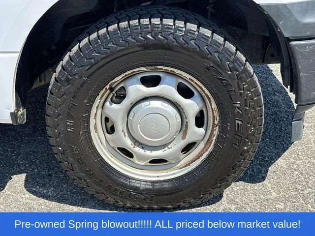 Used 2018 White Ford XL image 12