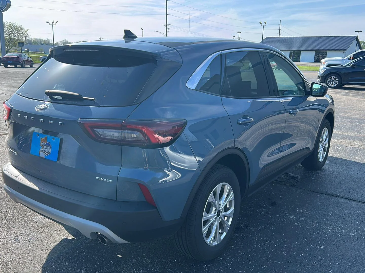 Used 2023 Vapor Blue Ford Active image 13