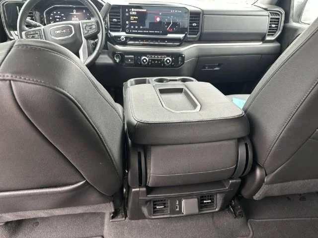 Used 2025 Black GMC SLT image 31