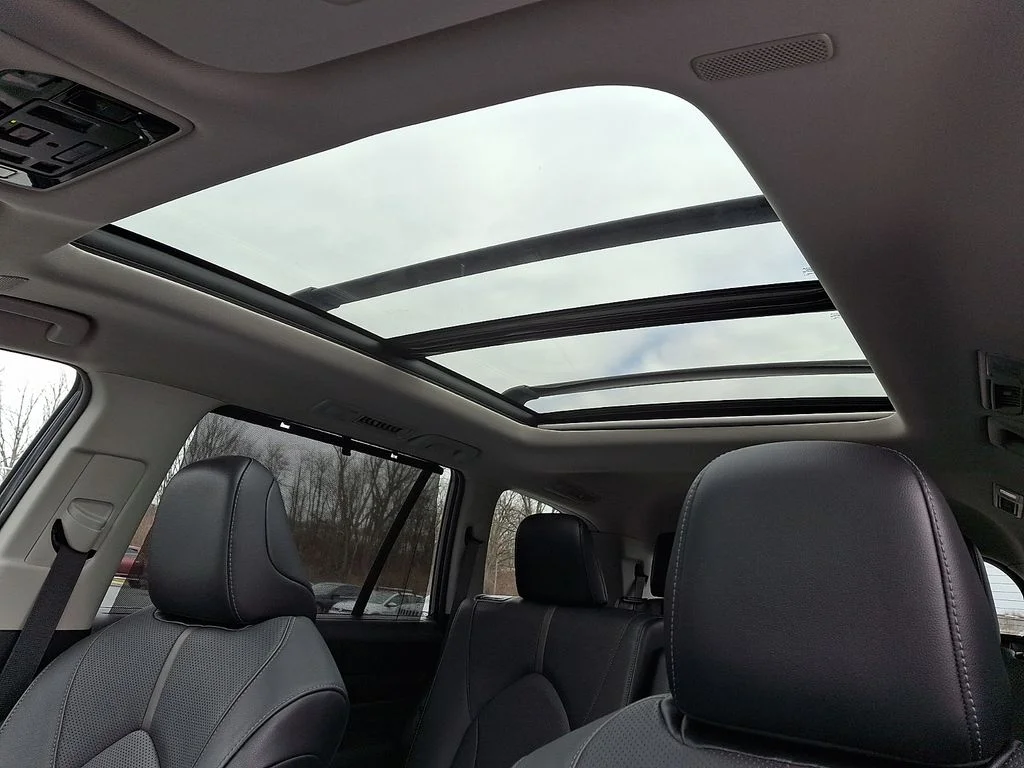 Used 2024 White Toyota Platinum image 16
