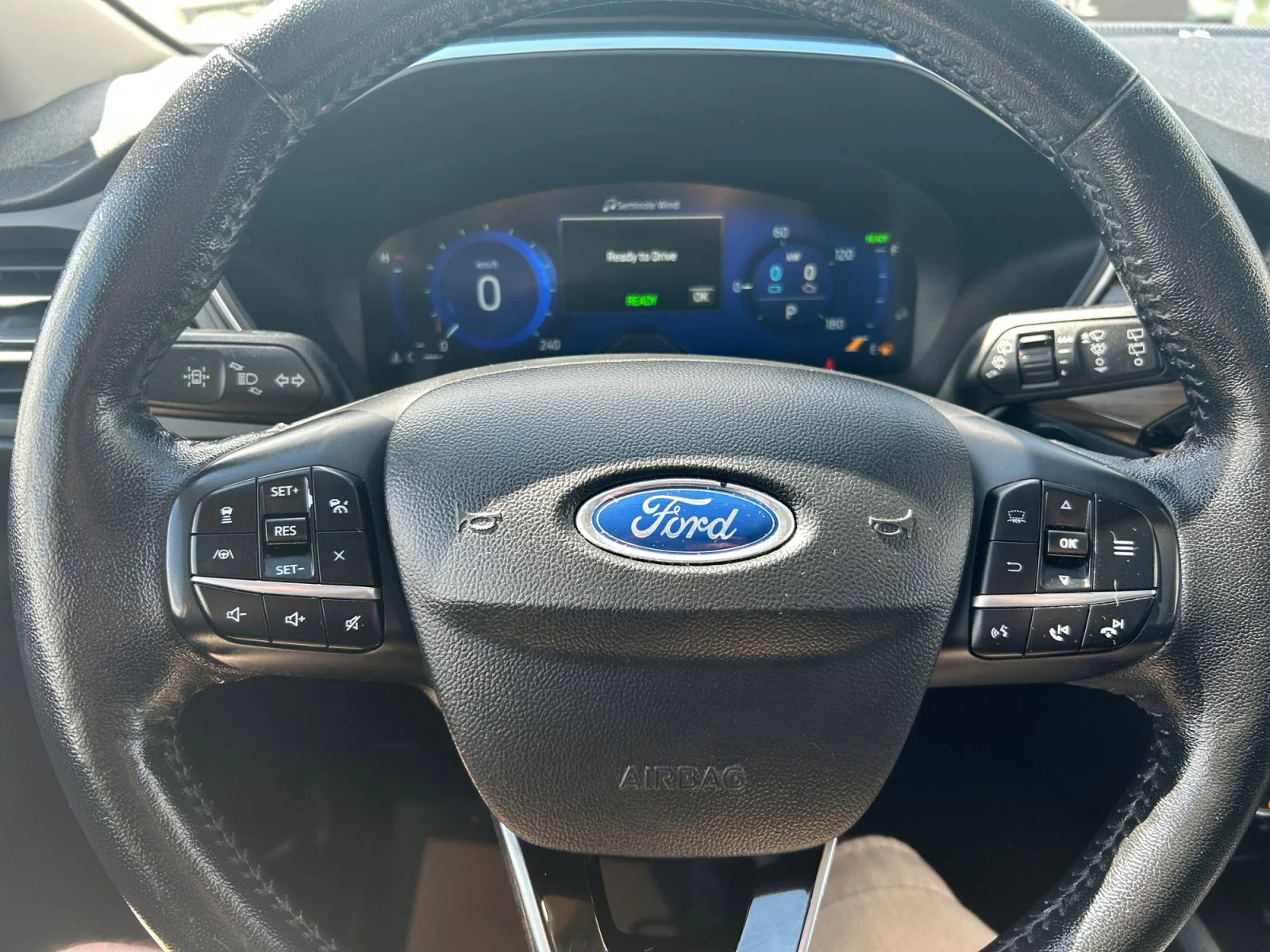 Used 2020 SILVER Ford TITANIUM HYBRID AWD image 23