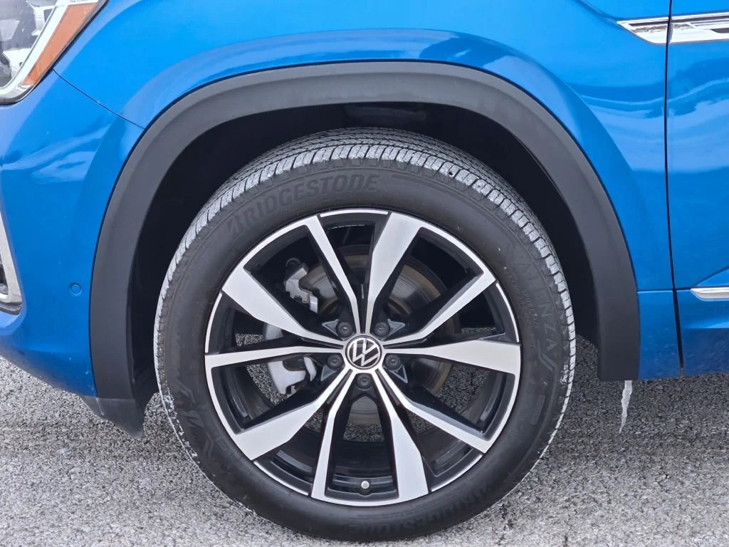 Used 2024 Blue Volkswagen 2.0T SEL Premium R-Line image 14