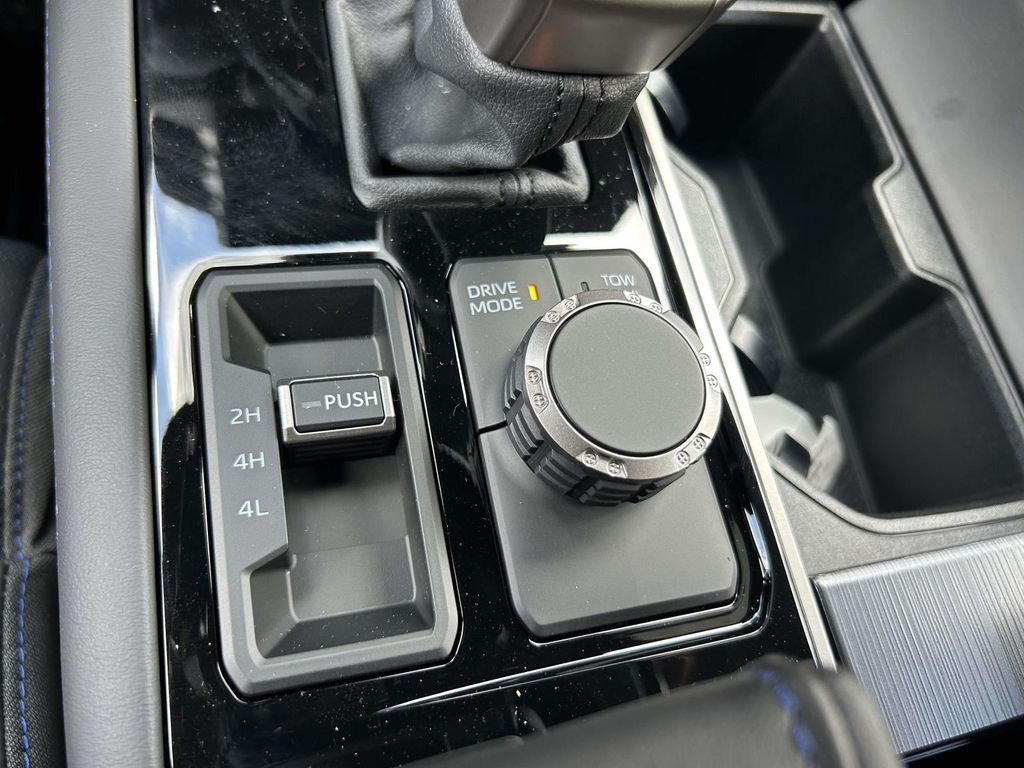 New 2026 Magnetic Gray Metallic Toyota Platinum image 25