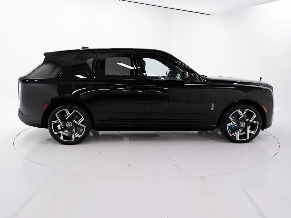 New 2026 Black Diamond Rolls-Royce  image 6