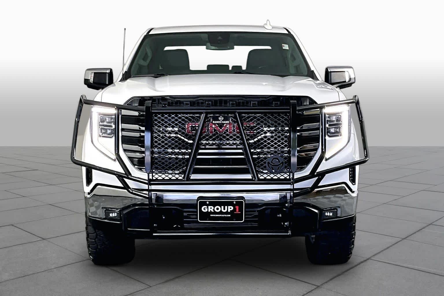 Used 2022 Summit White GMC SLT image 4