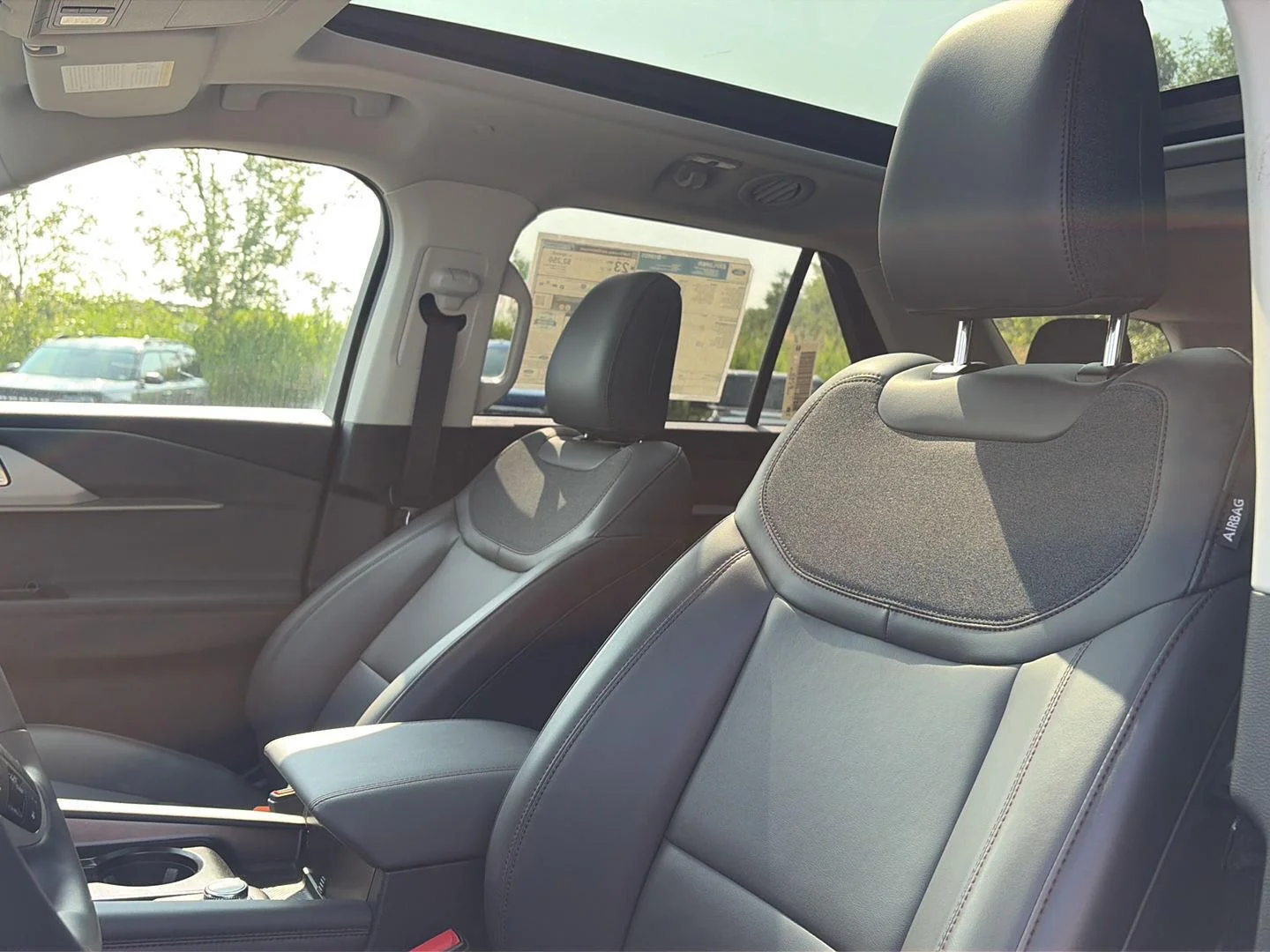 Used 2026 Agate Black Metallic Ford Active image 5