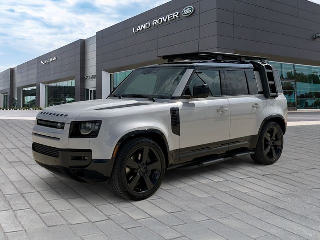 2026 Land Rover Defender 110 X-Dynamic SE