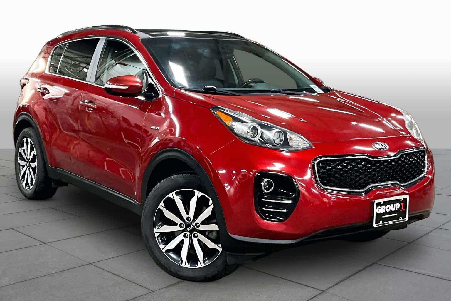 Used 2019 Hyper Red Kia EX image 3