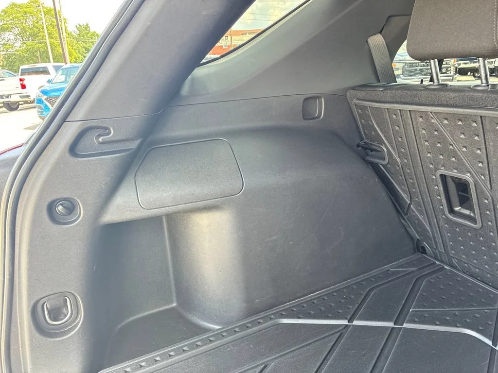 Used 2021 SILVER ICE METALLIC Chevrolet LT image 39
