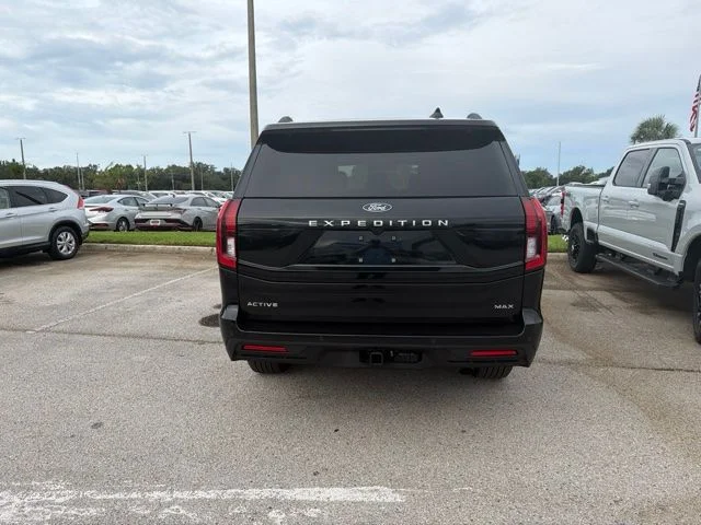 Used 2025 Black Ford Active image 6