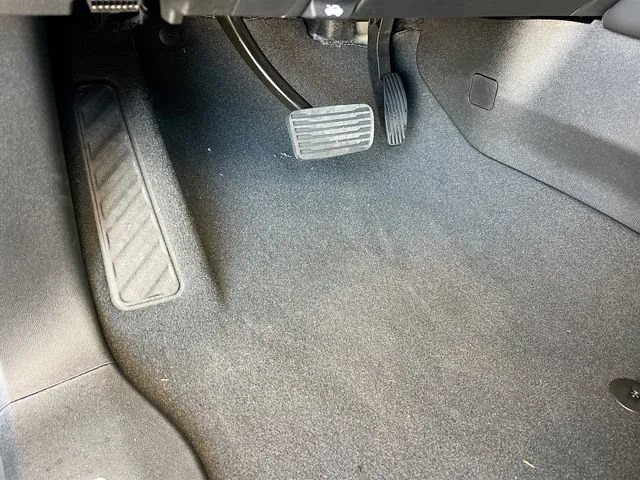 2026 GMC Yukon XL Denali - Photo 14