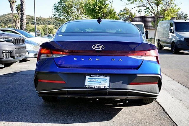Used 2024 Blue Hyundai SEL image 8
