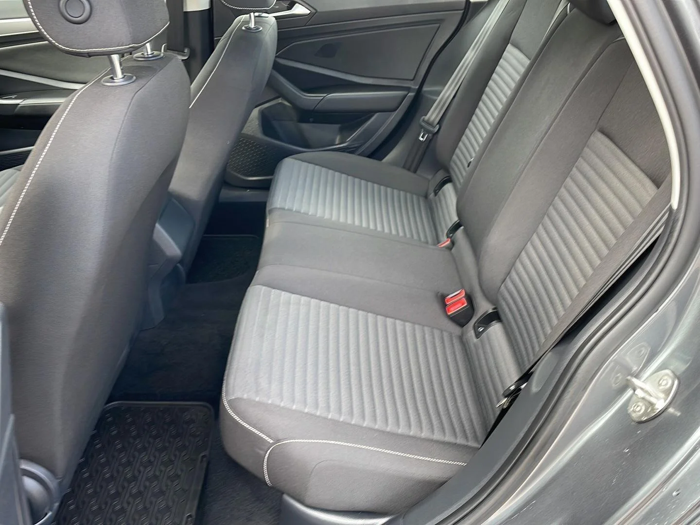 Used 2022 Platinum Gray Metallic Volkswagen S image 5