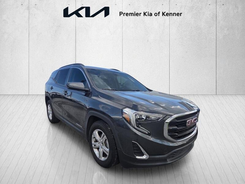 Used 2019 Gray GMC SLE image 7