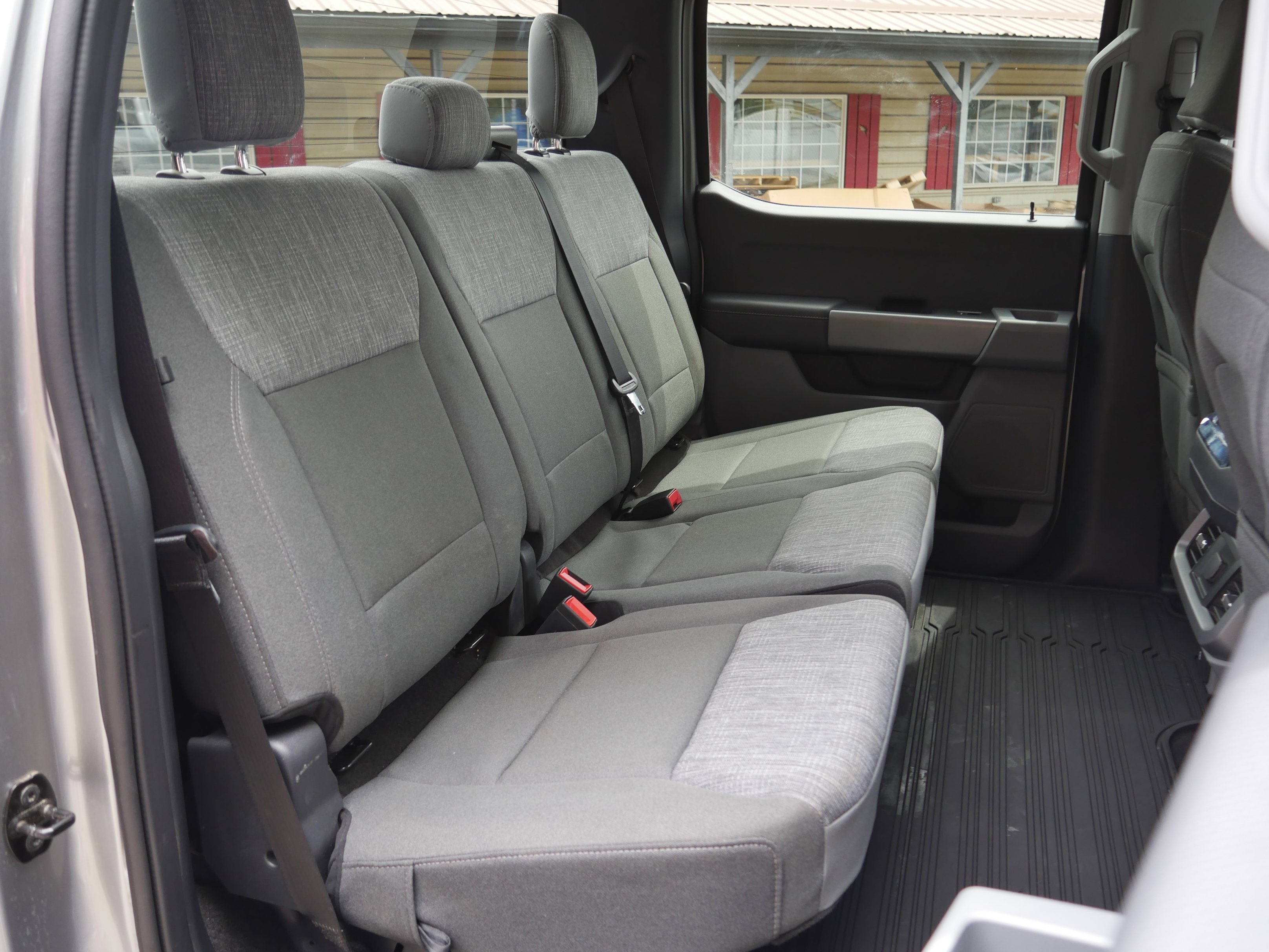 Used 2022 Iconic Silver Metallic Ford XLT image 27