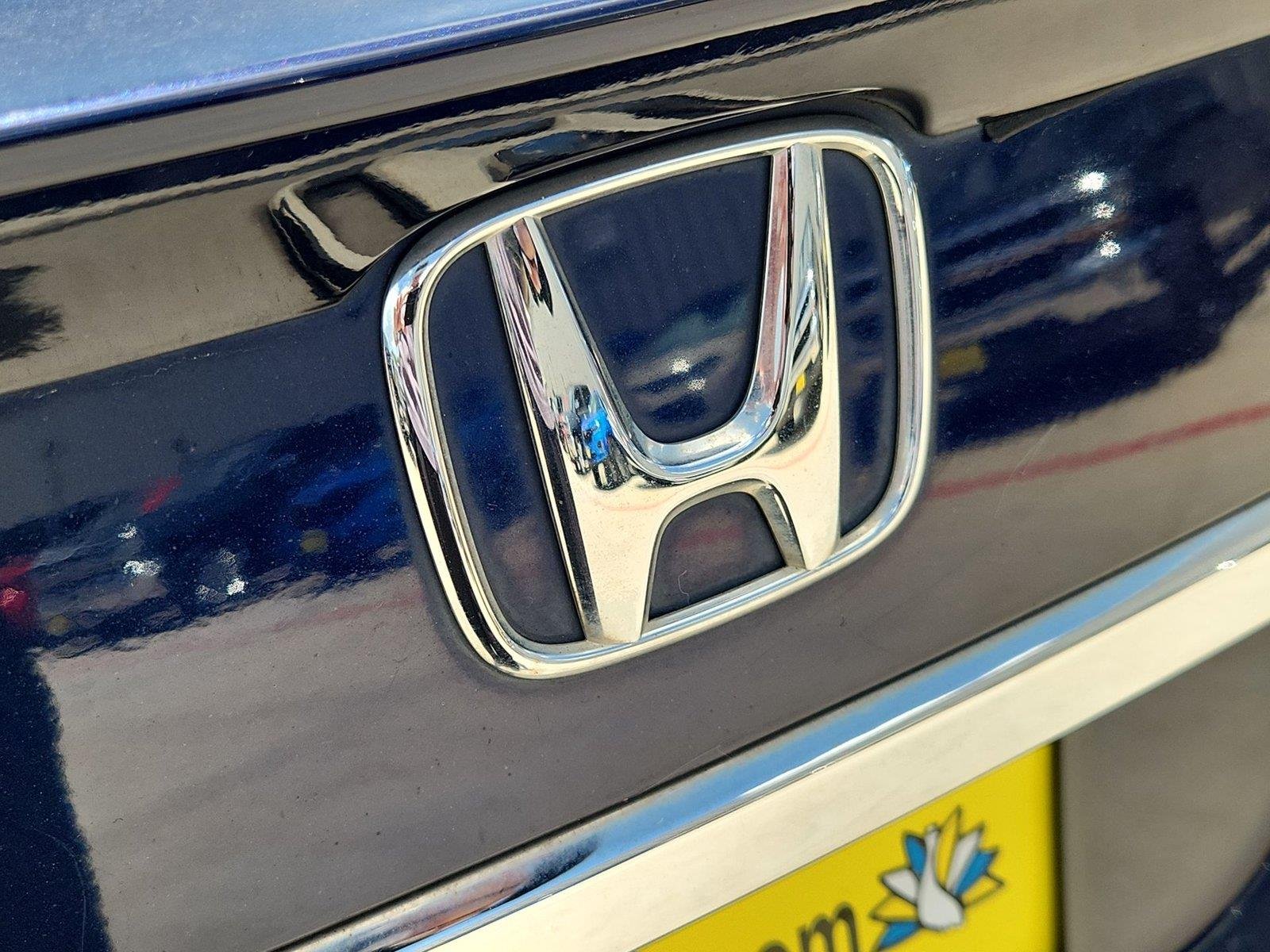 Used 2015  Honda Sport image 27