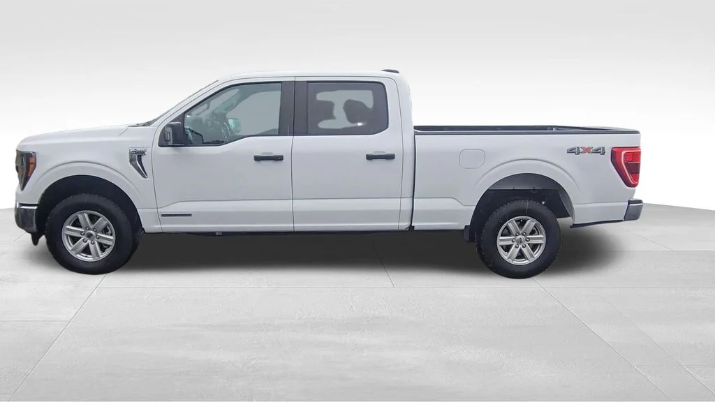 Used 2023 White Ford XLT image 5