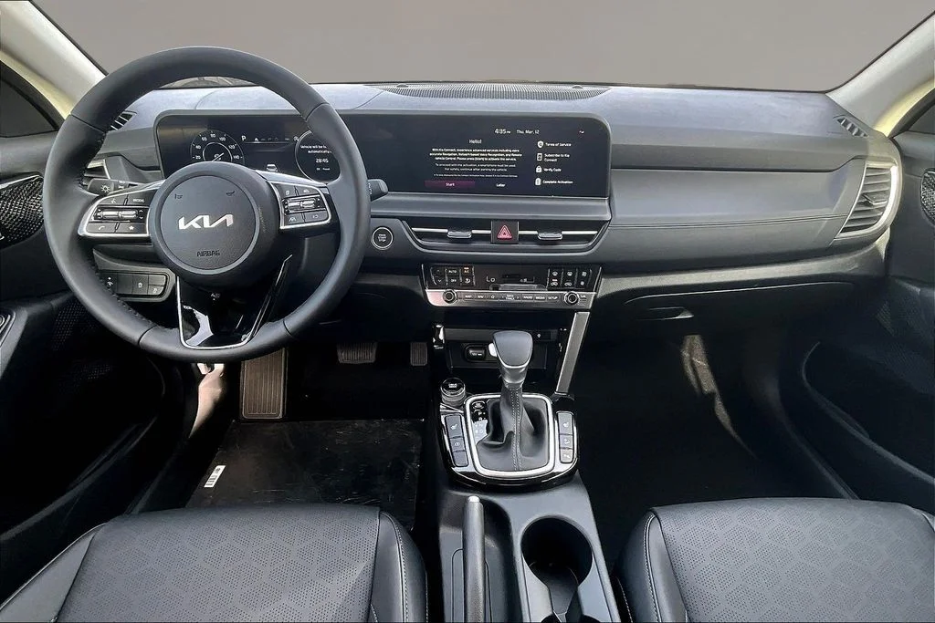 New 2026 Gravity Gray Kia EX image 5
