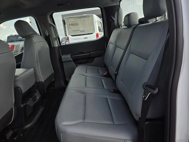 New 2026 Oxford White Ford XL image 38
