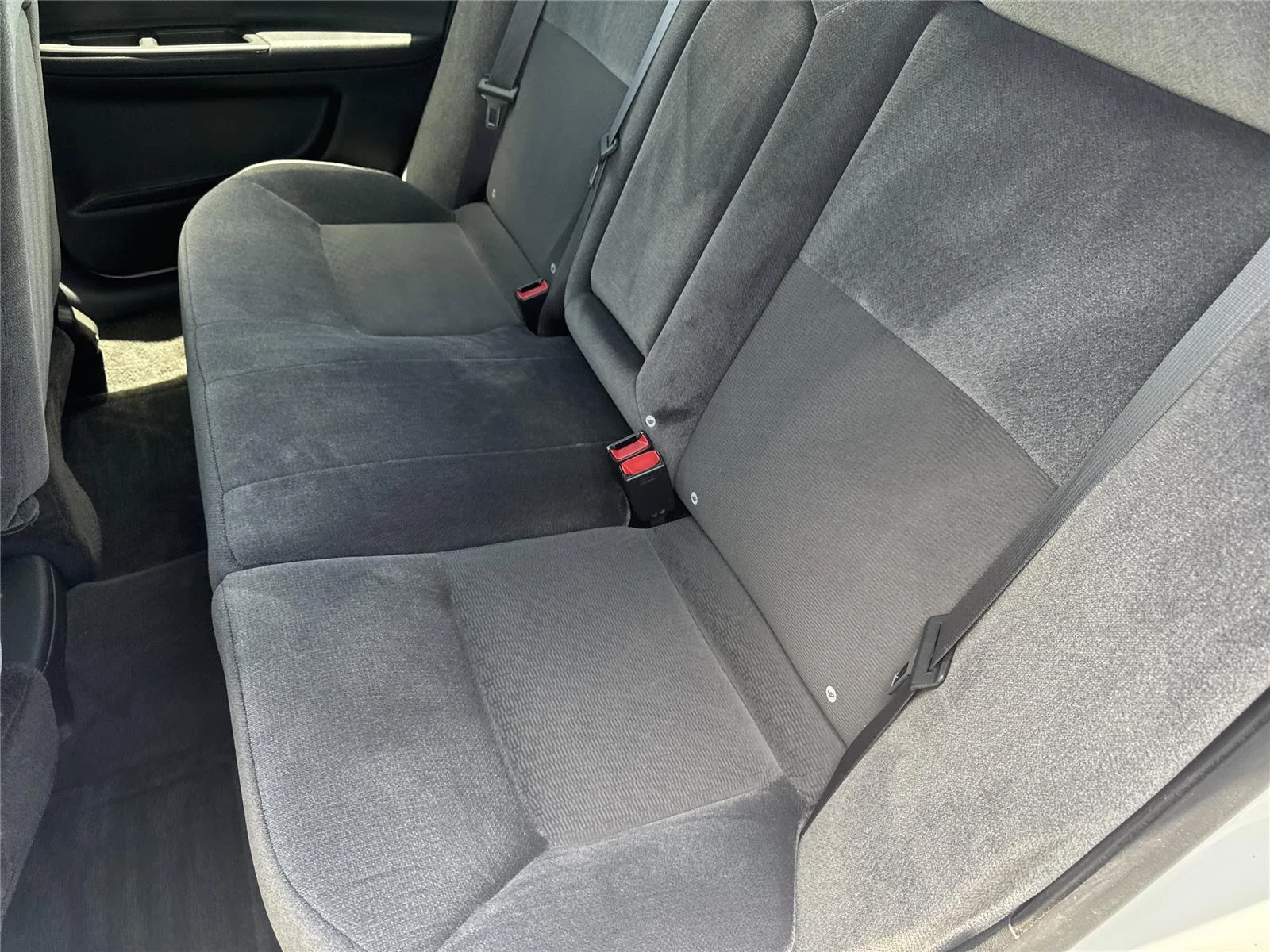 Used 2015 SUMMIT WHITE Chevrolet LT image 29