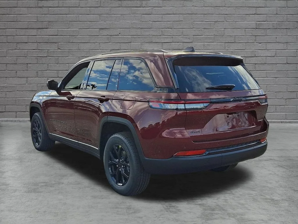 New 2025 Velvet Red Pearlcoat Jeep Altitude X image 6