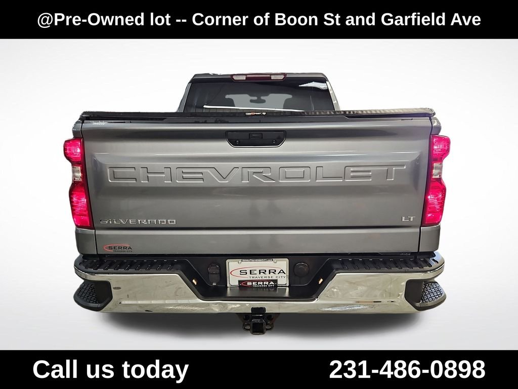 Used 2021 Gray Chevrolet LT image 4
