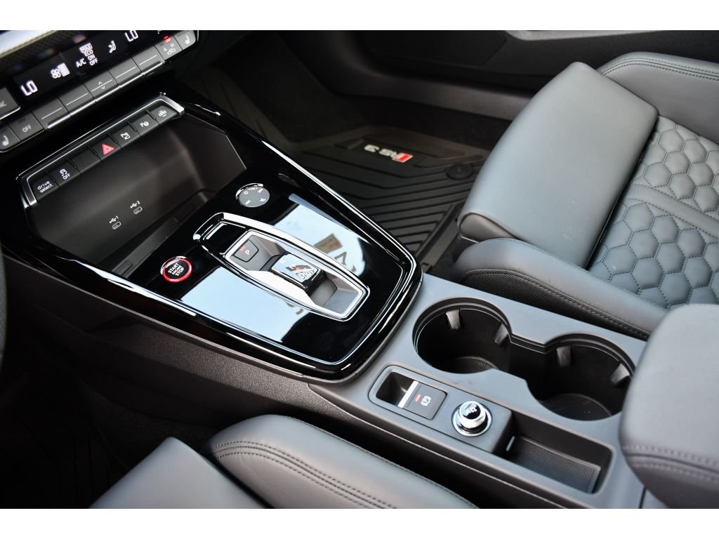 Used 2026 Daytona Gray Pearl Effect Audi Base image 37