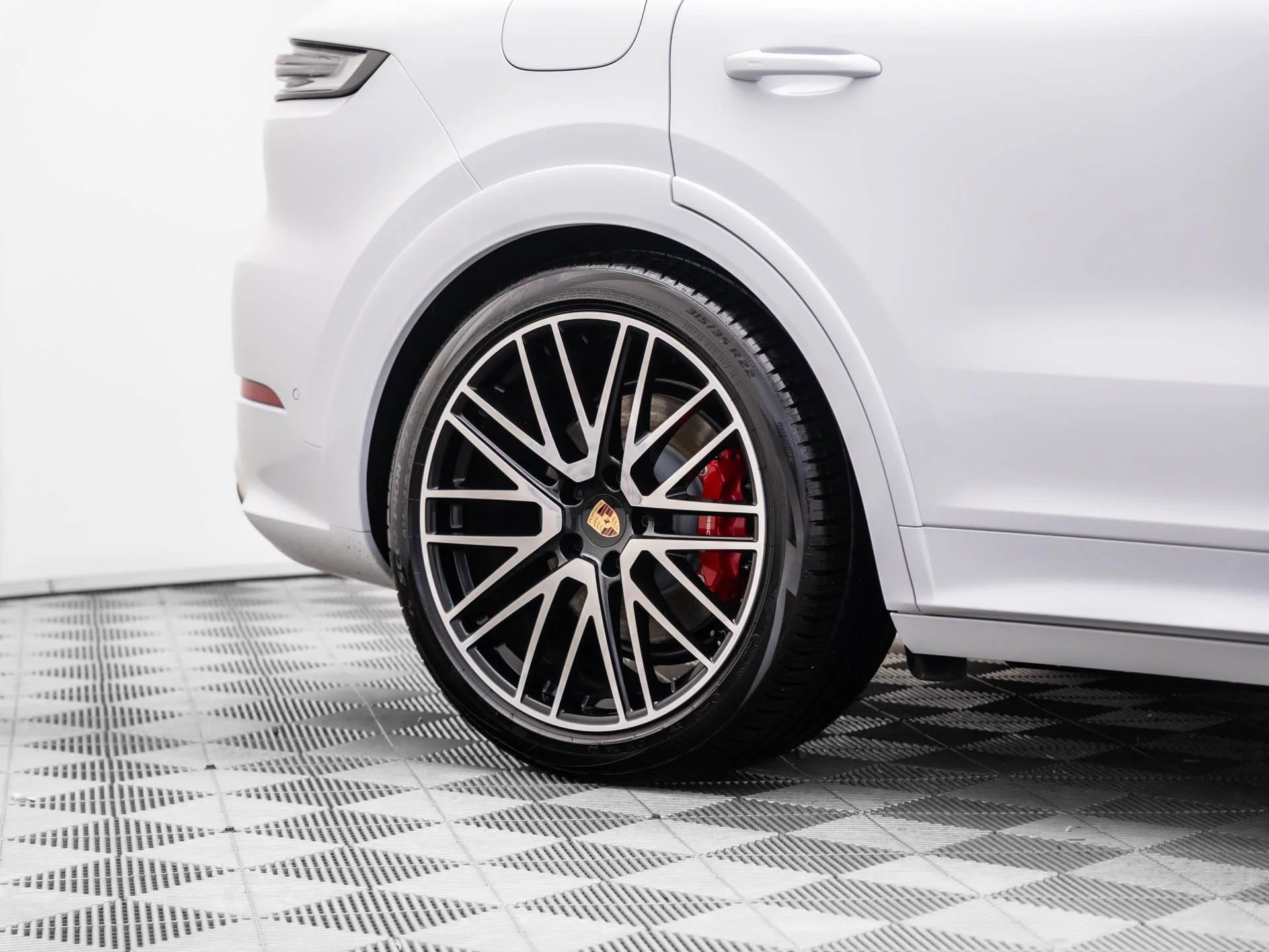 Used 2026  Porsche GTS image 34