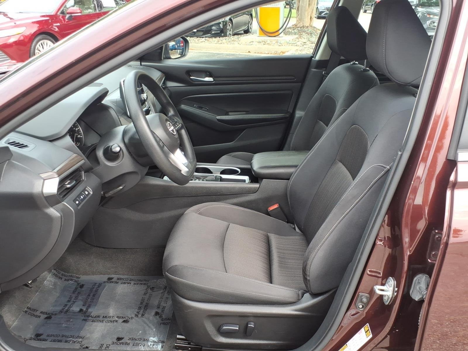 Used 2024 Garnet Pearl Metallic Nissan 2.5 SV image 11